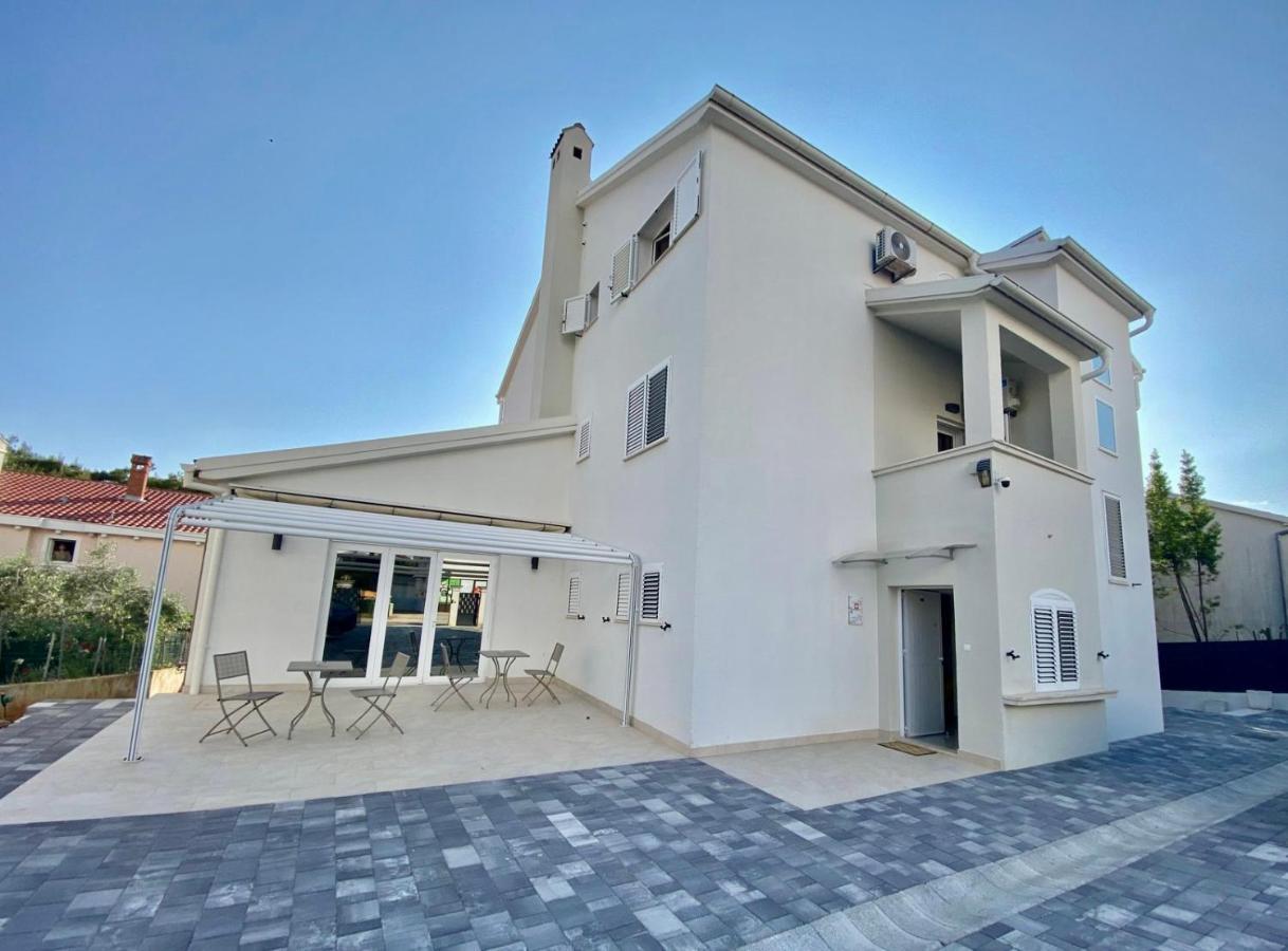 Apartments & Rooms Petra Zadar Exterior foto