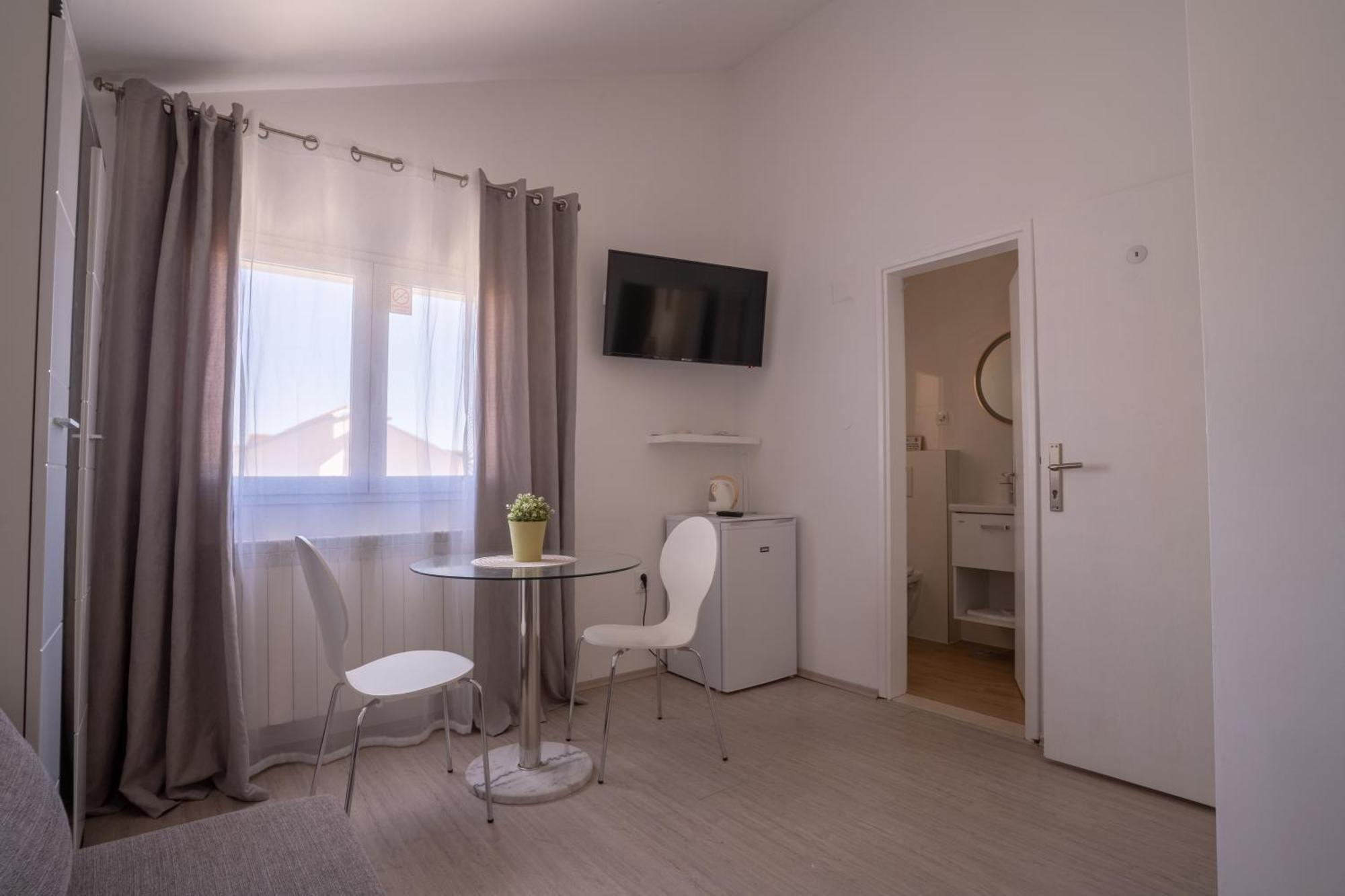 Apartments & Rooms Petra Zadar Exterior foto
