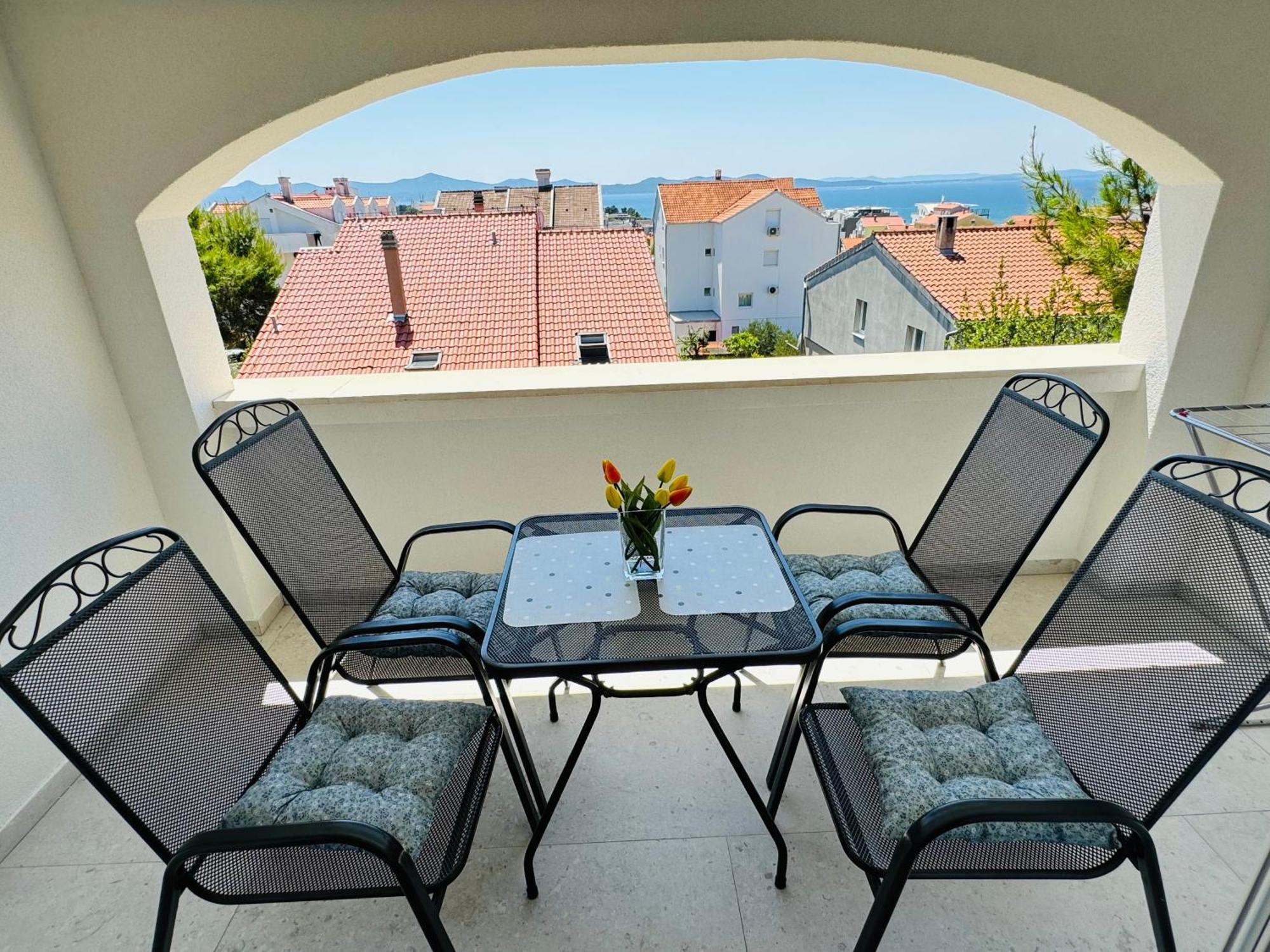 Apartments & Rooms Petra Zadar Exterior foto