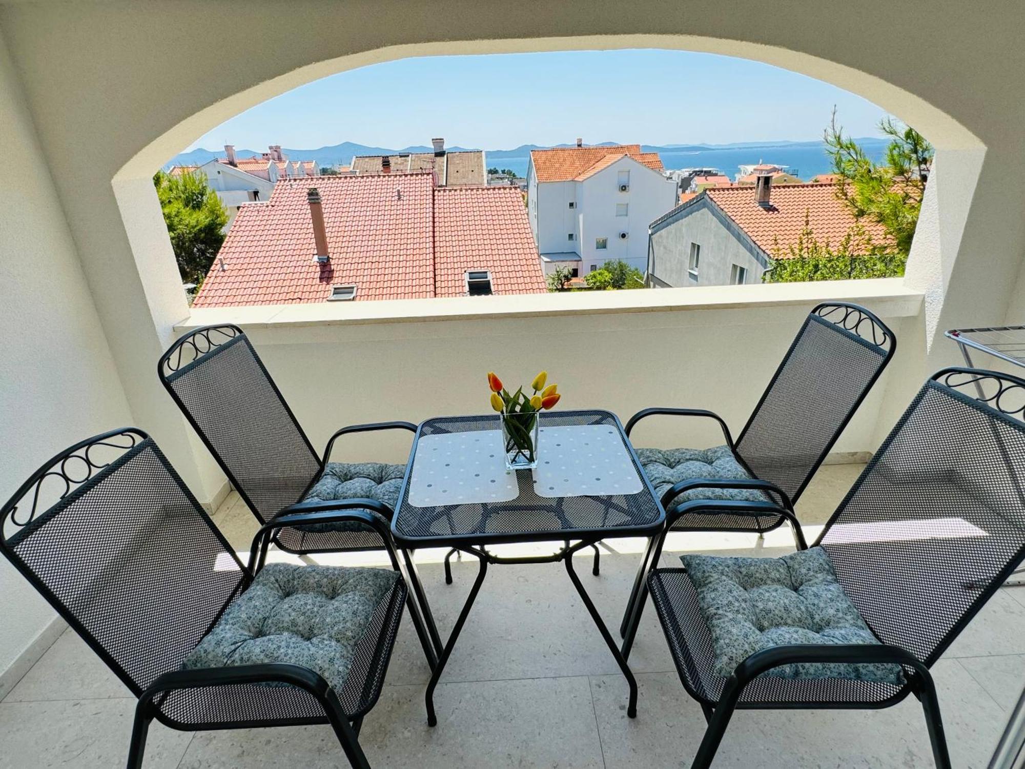 Apartments & Rooms Petra Zadar Exterior foto